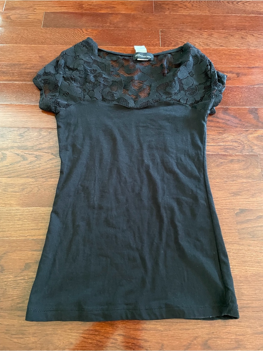 Women’s Black Short Sleeve T Shirt with Lace Yoke detail (size Small)